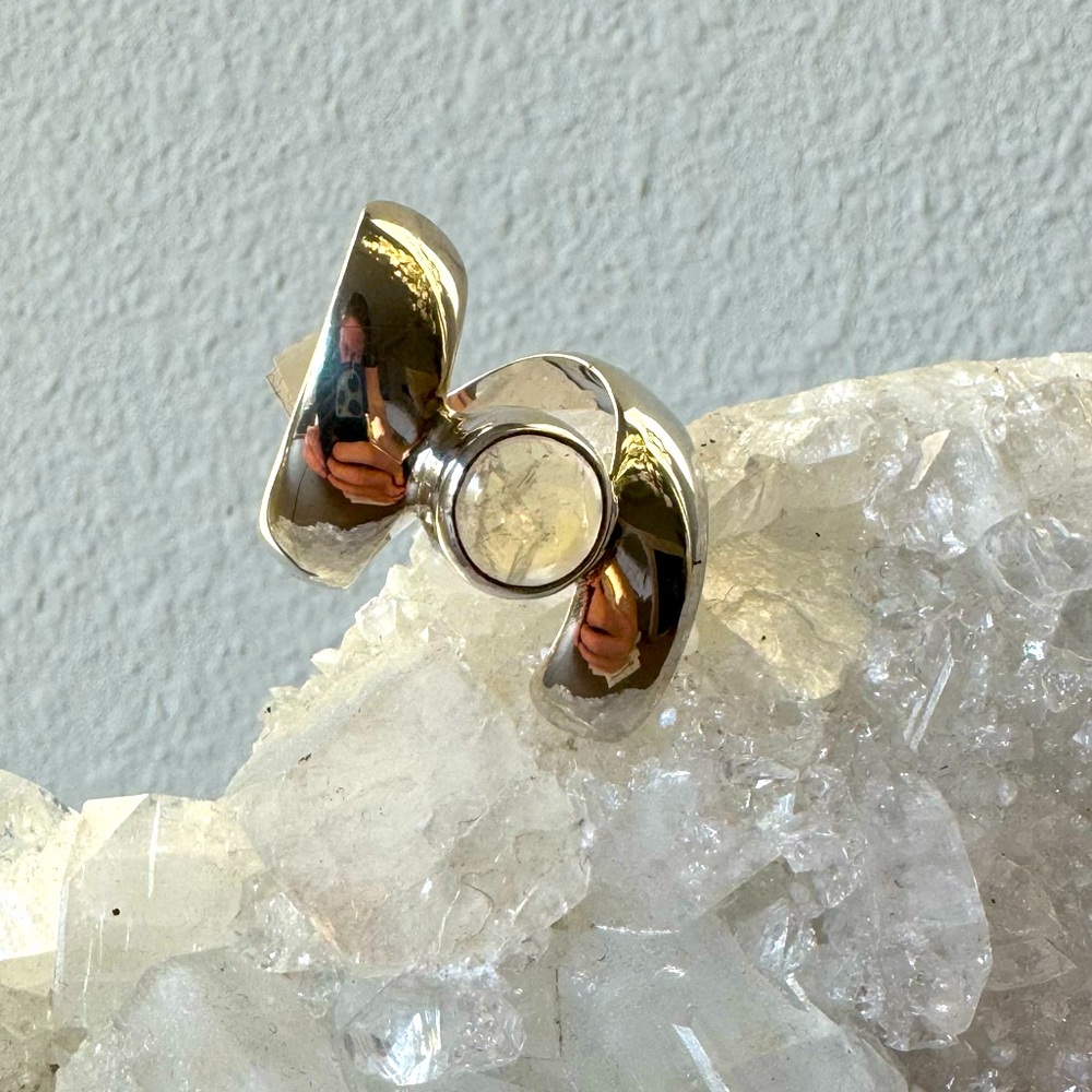 Lustrous Silver Moonstone Ring - Picture 8 of 10